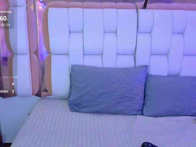 valkiriamoore webcam