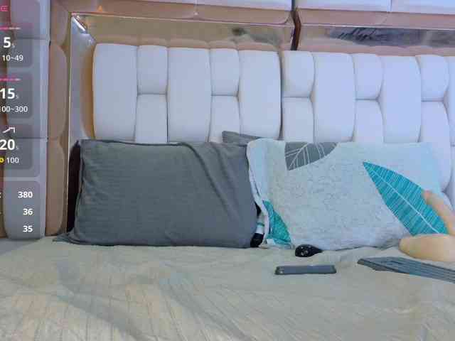 valkiriamoore webcam