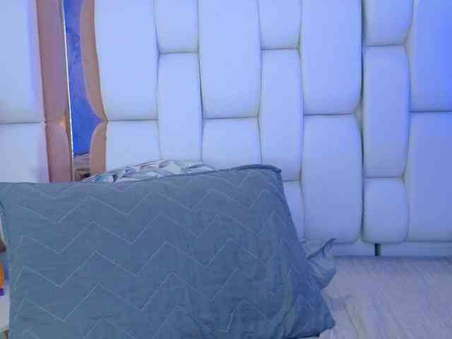 valkiriamoore webcam
