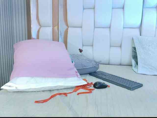 valkiriamoore webcam