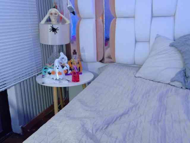 valkiriamoore webcam