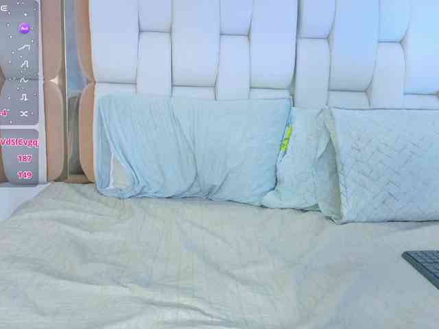 valkiriamoore webcam