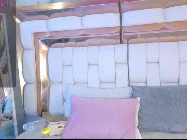 valkiriamoore webcam