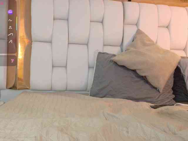 valkiriamoore webcam