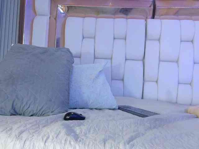 valkiriamoore webcam