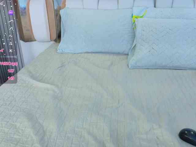 valkiriamoore webcam