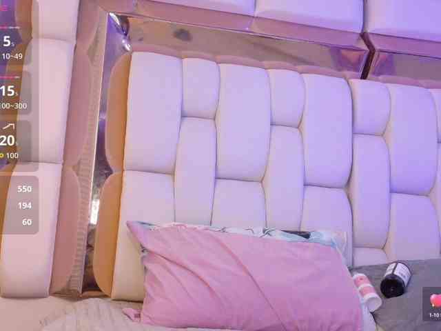 valkiriamoore webcam