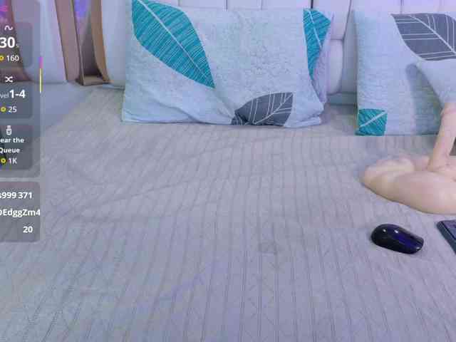 valkiriamoore webcam