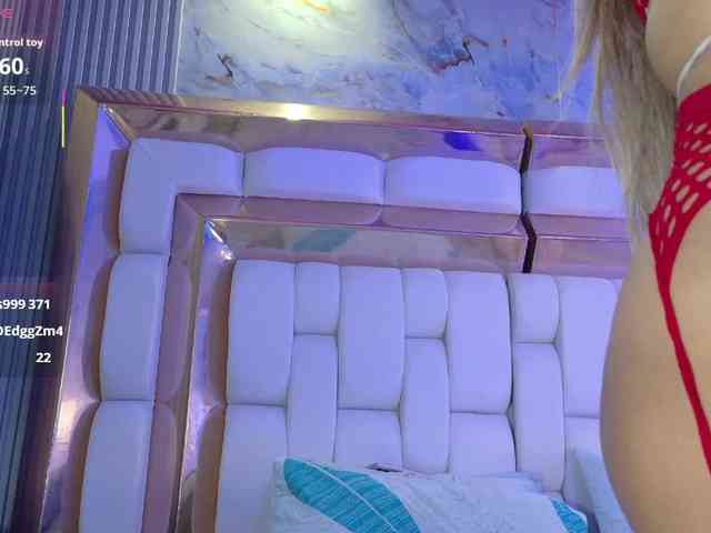 valkiriamoore webcam