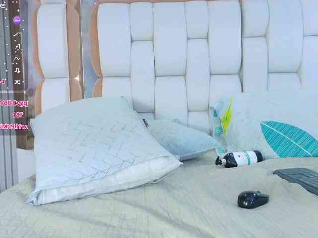 valkiriamoore webcam