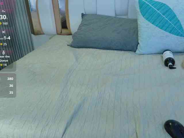 valkiriamoore webcam