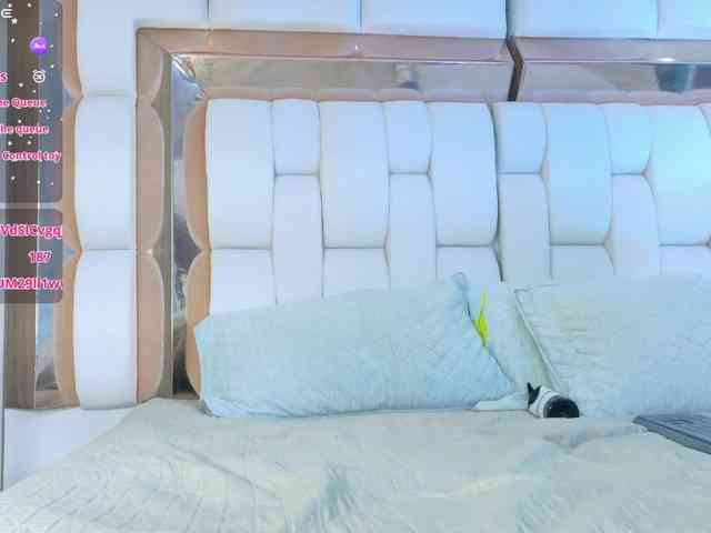 valkiriamoore webcam