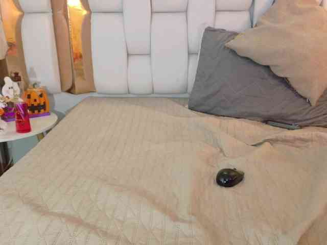 valkiriamoore webcam