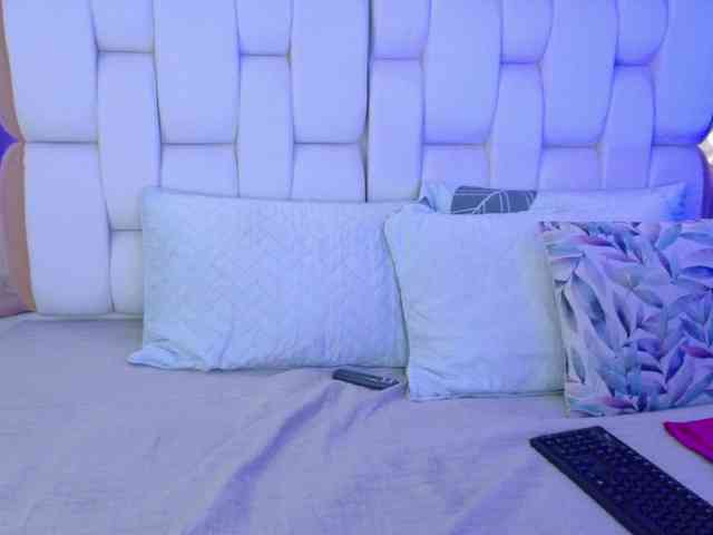 valkiriamoore webcam