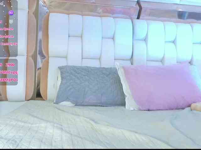 valkiriamoore webcam