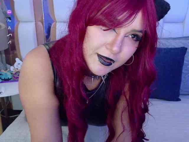 valkiriamoore webcam