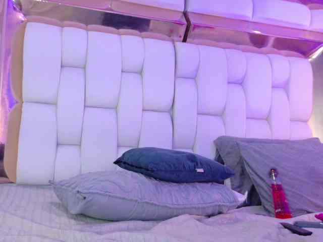 valkiriamoore webcam