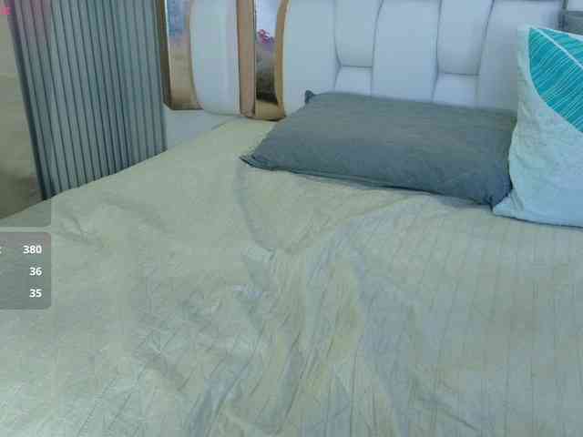 valkiriamoore webcam