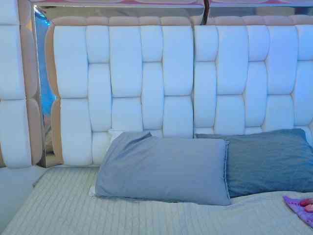 valkiriamoore webcam