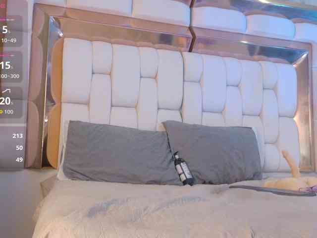 valkiriamoore webcam