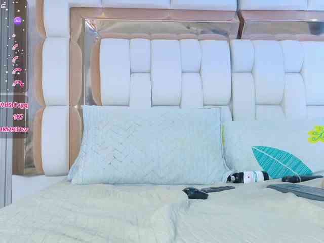 valkiriamoore webcam