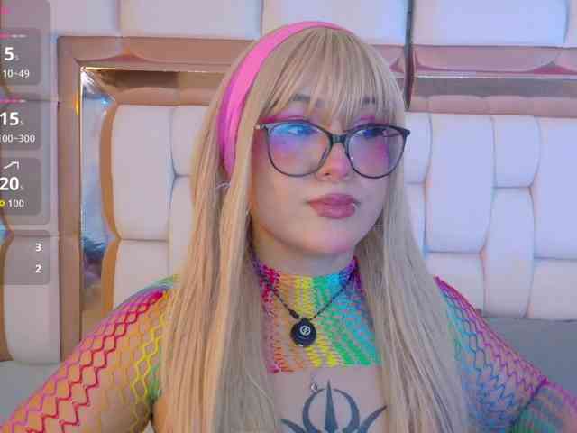 valkiriamoore webcam