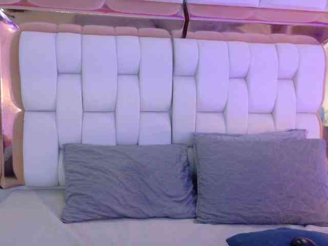 valkiriamoore webcam