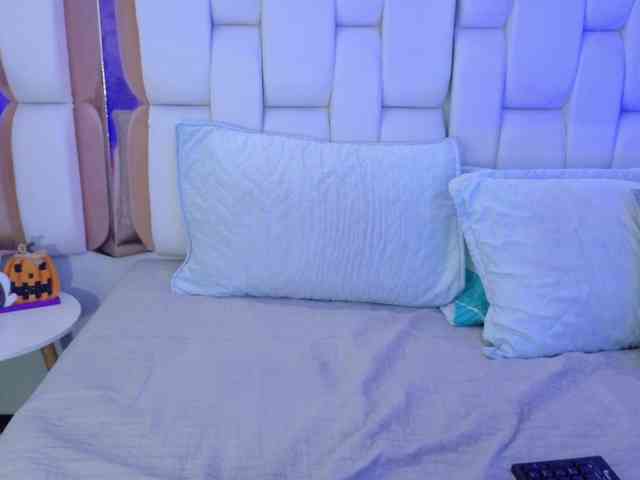 valkiriamoore webcam