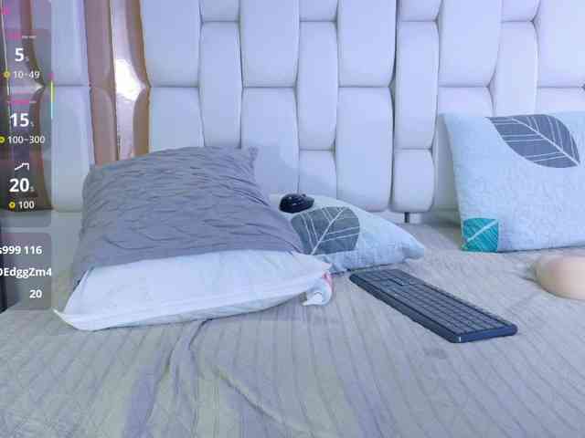 valkiriamoore webcam