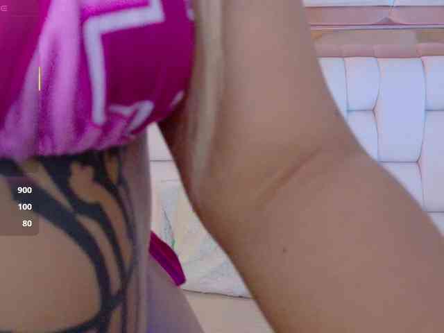 valkiriamoore webcam