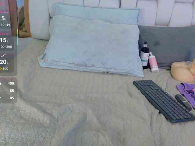 valkiriamoore webcam