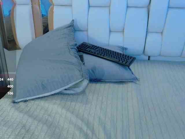 valkiriamoore webcam