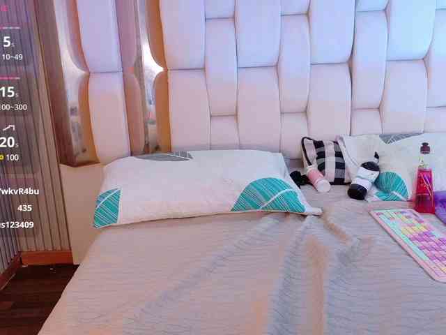 valkiriamoore webcam
