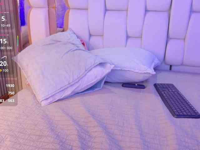 valkiriamoore webcam