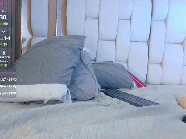 valkiriamoore webcam