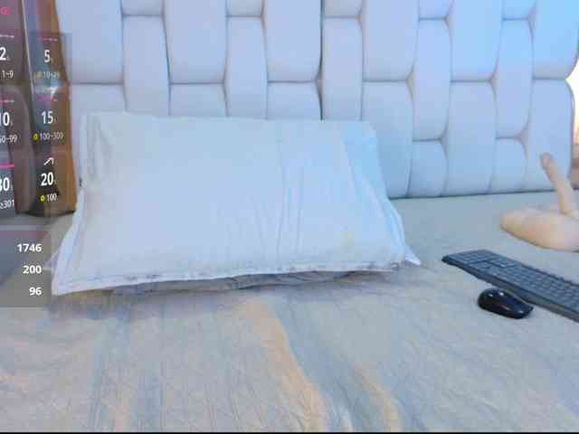 valkiriamoore webcam