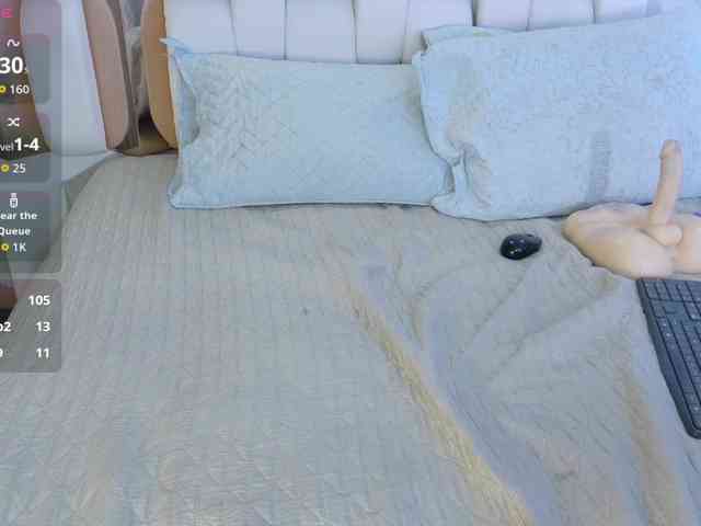 valkiriamoore Live Webcam on BongaCams