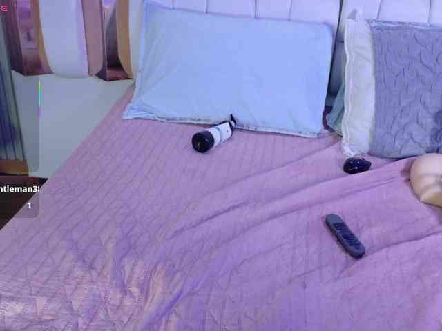 valkiriamoore webcam