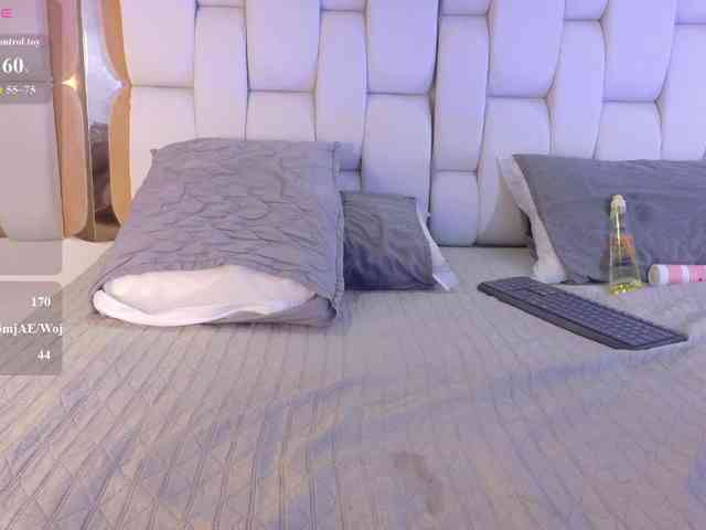 valkiriamoore webcam