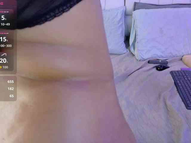 valkiriamoore webcam