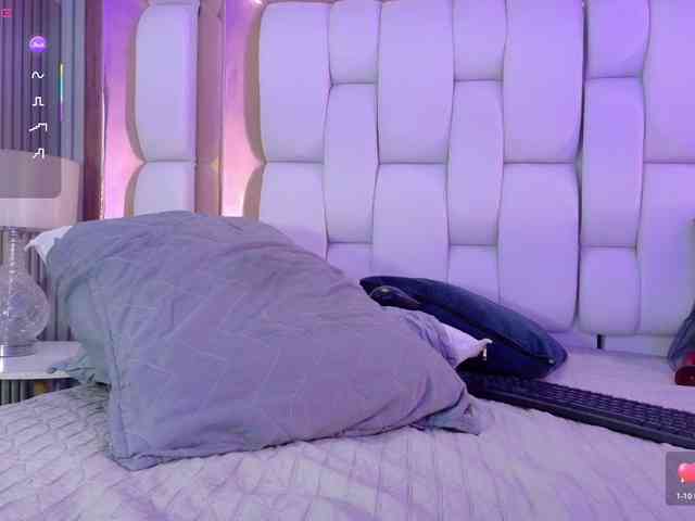 valkiriamoore webcam