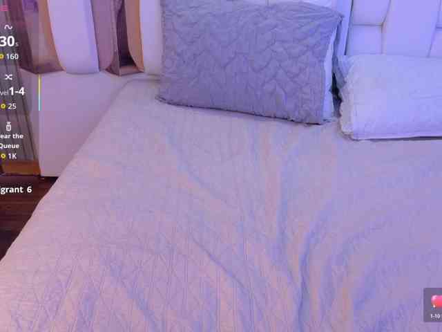 valkiriamoore webcam