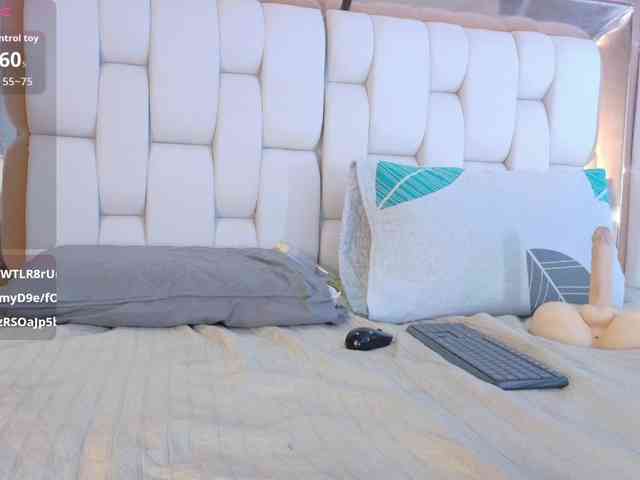 valkiriamoore webcam