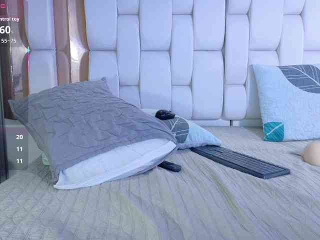 valkiriamoore webcam