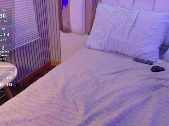 valkiriamoore webcam