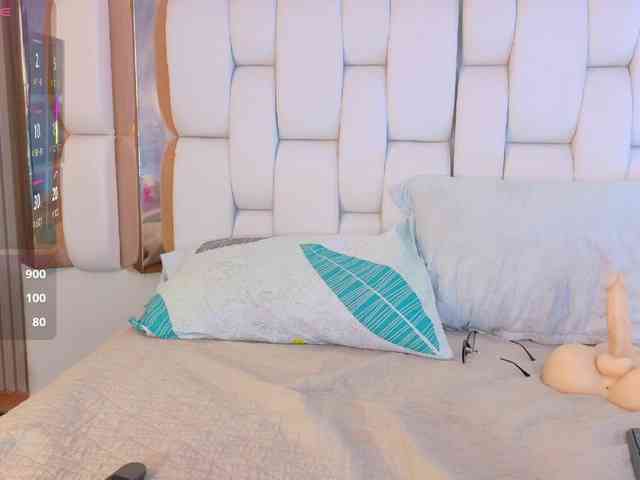 valkiriamoore webcam