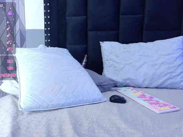 valkiriamoore webcam