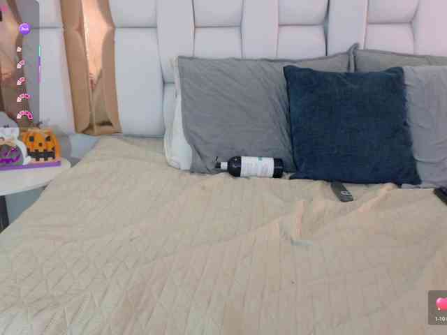 valkiriamoore webcam