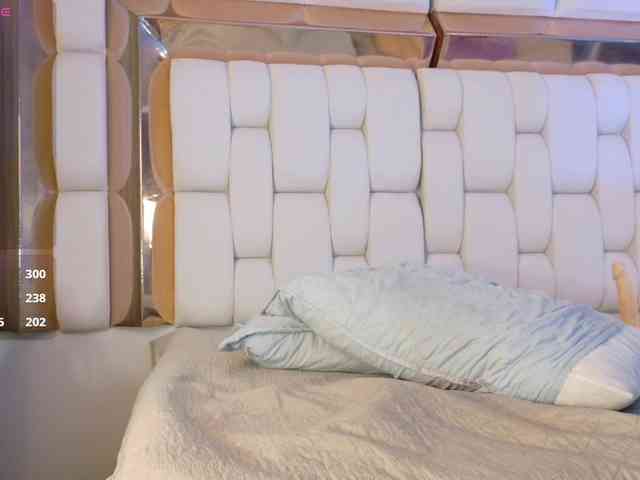 valkiriamoore webcam