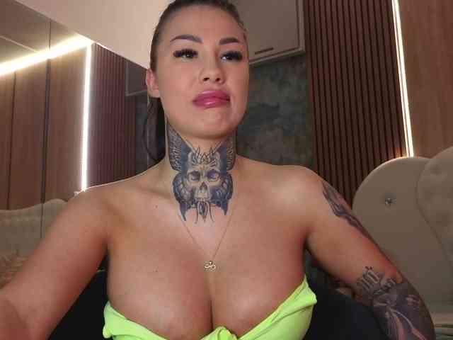 AngellBlackX Live Webcam on BongaCams